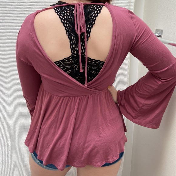 Women’s American Eagle Outfitters Pink Flare & Lace Sleeve, Open Back top. Sz S - Picture 5 of 12